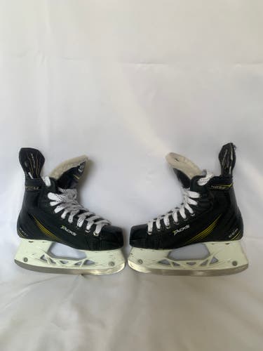 Junior Used CCM Tacks 4052 Hockey Skates Regular Width Size 2