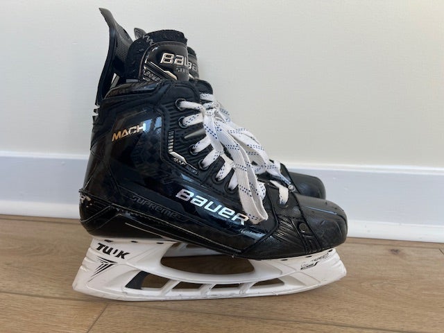 Senior Used Bauer Supreme Mach Hockey Skates 7 Fit 1