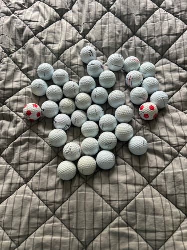 100 Used white golf balls