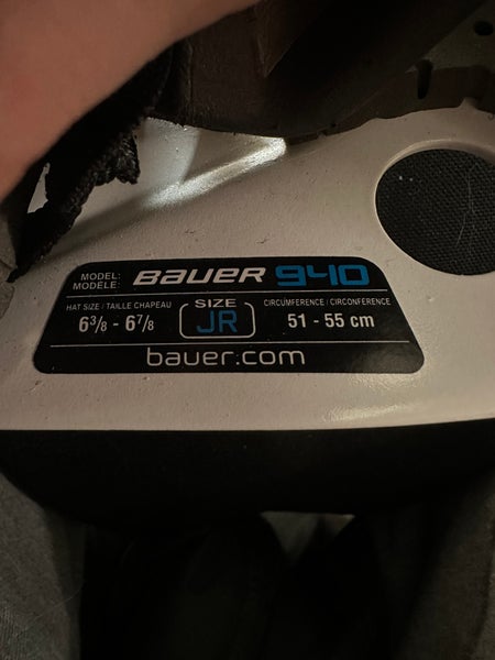 Jr Newish Bauer 940 Goalie Mask | SidelineSwap | Buy and Sell on ...