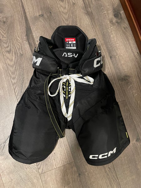 Like New CCM Tacks AS-V Junior Small Hockey Pants