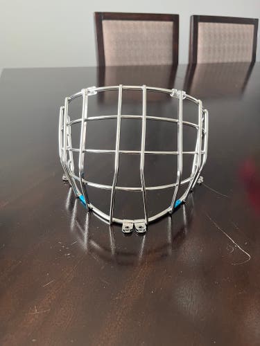 CCM AXIS Pro Cage M/L 6 Available