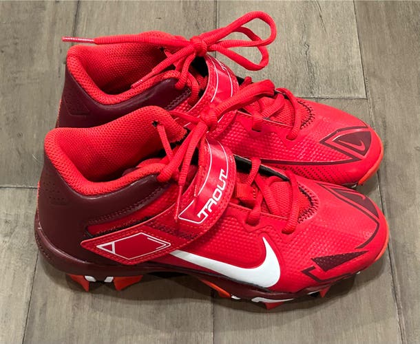 Size 2.5Y Boy’s Nike Force Trout 8 Keystone BG Baseball Cleats