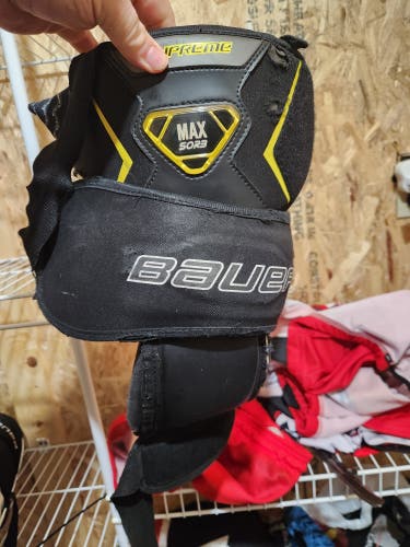 Used Bauer goalie knee pads