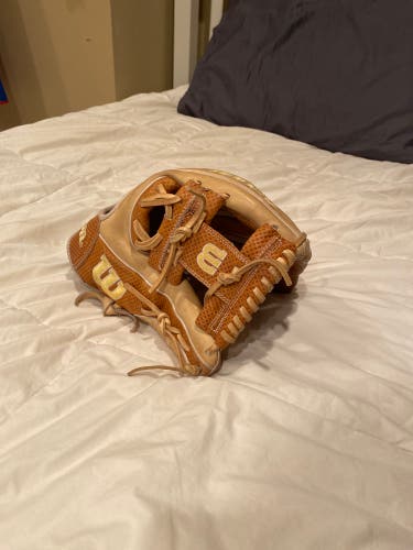 Used 2021 Infield 11.5" A2000 Baseball Glove