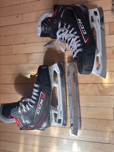 Used CCM Regular Width 8 Jetspeed FT2 Hockey Goalie Skates