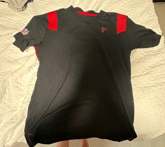 Atlanta falcons team Issued workout shirt