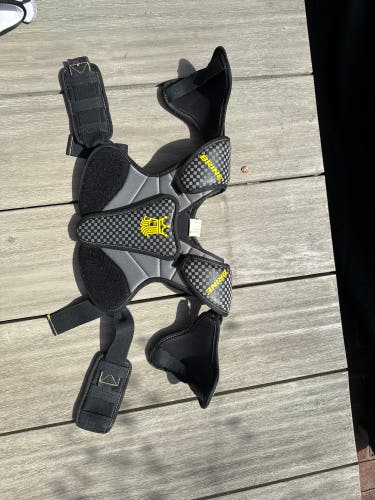 Youth small Brine lacrosse shoulder pad