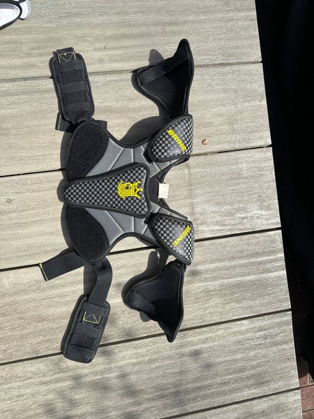 Youth small Brine lacrosse shoulder pad