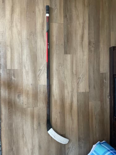 Intermediate Right Handed P92  Vapor 3X Pro Hockey Stick