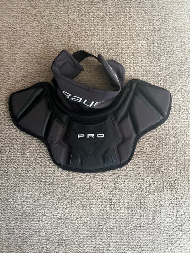 Senior Bauer Pro Goalie Neck Guard