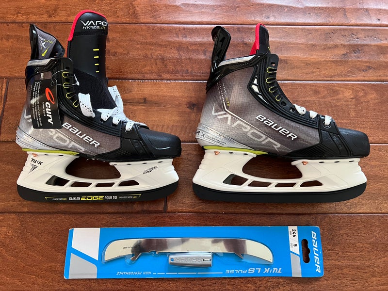 Bauer Vapor Hyperlite Ice Hockey Skates Size 5.5 Fit 1