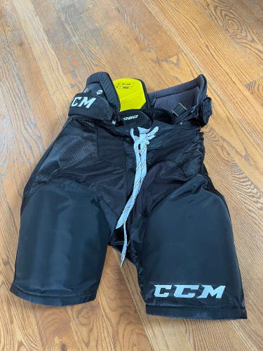 Senior Medium CCM Tacks 9080 Hockey Pants