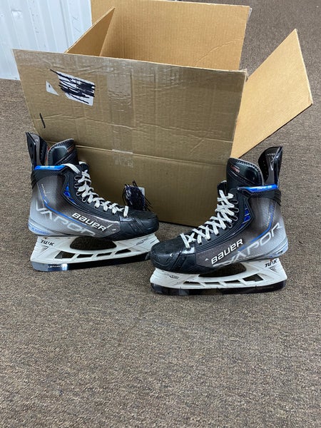 Used Blue Bauer Vapor Hyperlite Hockey Skates