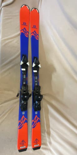Used Unisex Salomon 140 cm All Mountain QST Skis With Bindings