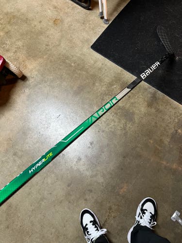 2 Custom Hyperlite Sticks LH 77 Flex