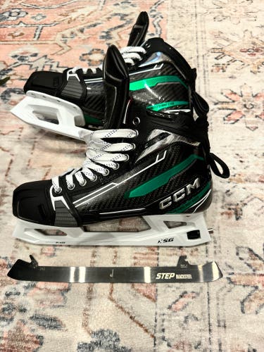 New CCM Regular Width Pro Stock 9 Eflex Pro Hockey Goalie Skates