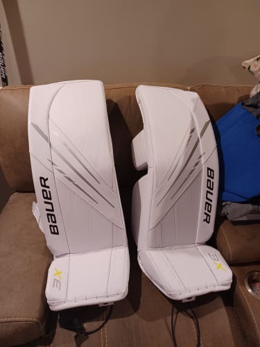 New Large Bauer Vapor 3X Goalie Leg Pads