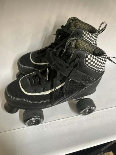 Used Youth 09.0 Roller Hockey Skates