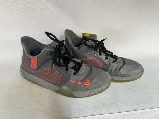 Used Nike Youth 07.0 Basketball Shoes