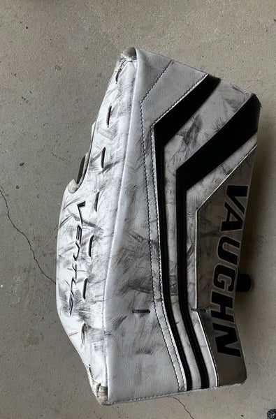 Used Senior Vaughn SLR2 Pro Carbon Blocker (Regular)