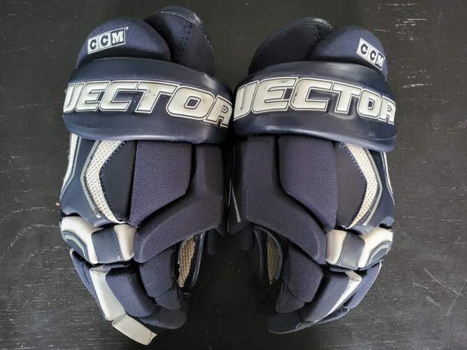 Used CCM Vector Gloves 13" senior