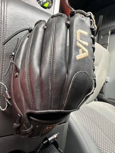 2023 Right Hand Throw 11.75" Flawless Baseball Glove