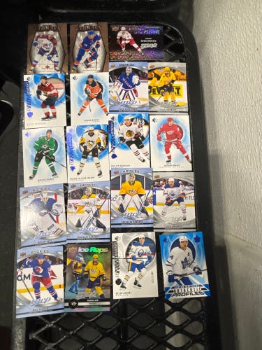 2023-2024 MVP Hockey card