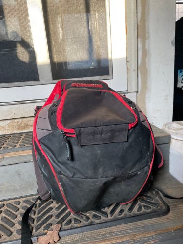Demarini baseball bag black and red