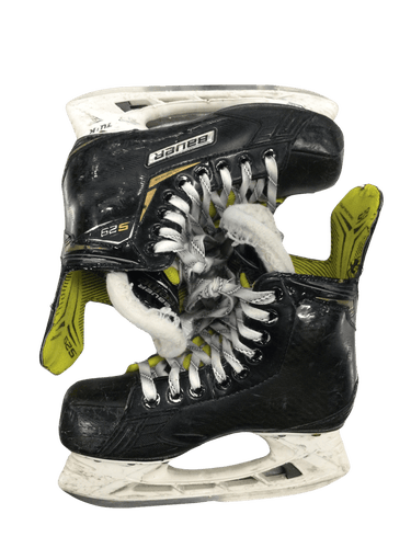 Used Bauer Supreme S29 Intermediate 3.5 Ice Hockey Skates