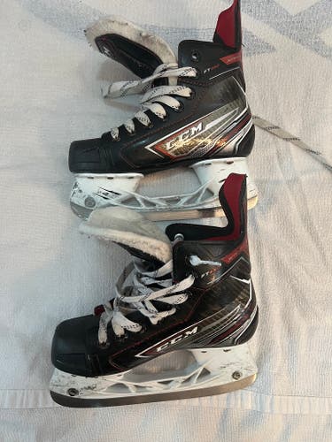 Junior Used CCM JetSpeed FT460 Hockey Skates Regular Width Size 1.5