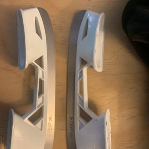 New Step Steel runner True Holders 246 mm
