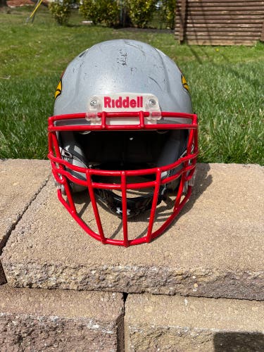 Used Youth Medium Riddell Speed Icon Football Helmet