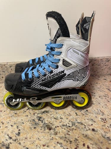 Pre-Owned Mission Inhaler FZ-3 Roller Hockey Skates Size 8E Excellent cond. w/ Super Feet inserts