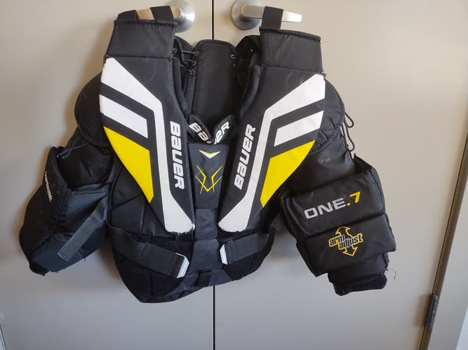 Used Small Bauer Supreme One.7 Goalie Chest Protector