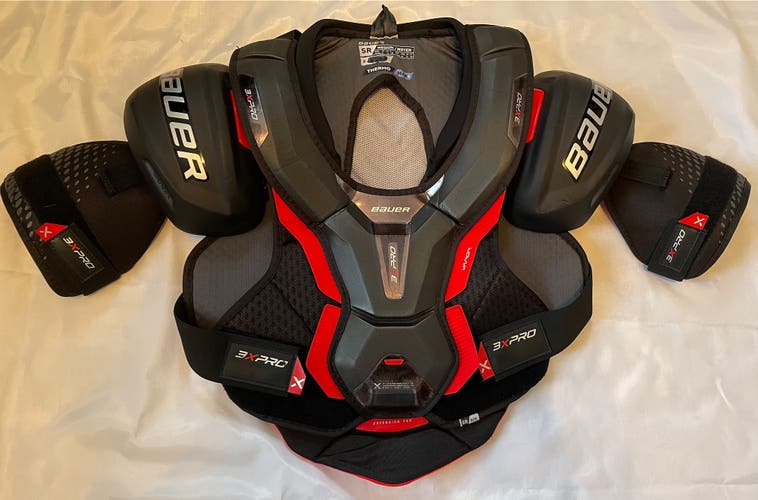 Used Medium Bauer  Vapor 3X Pro Shoulder Pads