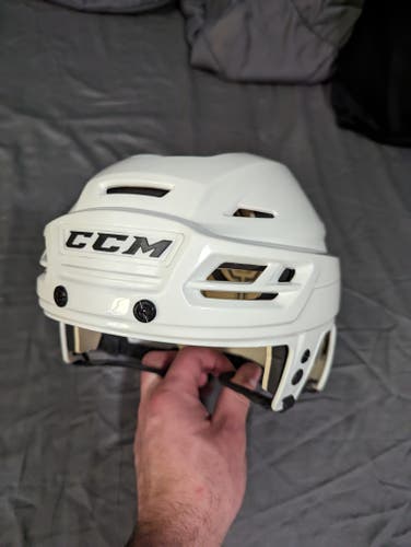 New Large CCM Resistance 110 Helmet Pro Stock