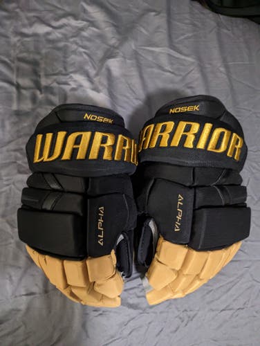 Like New Vegas Golden Knights Tomas Nosek Warrior Alpha Pro Gloves 14" Pro Stock