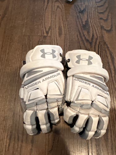 Used  Under Armour Engage Lacrosse Gloves
