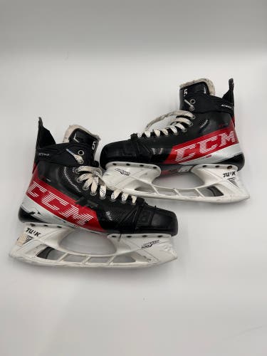 Lightly Used CCM Pro Stock 9 1/4 JetSpeed FT4 Pro Hockey Skates