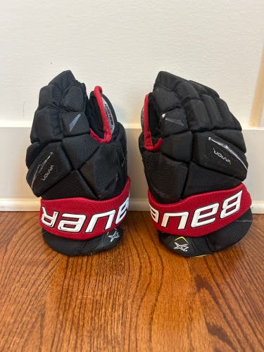 Bauer 12" Black 2x Gloves