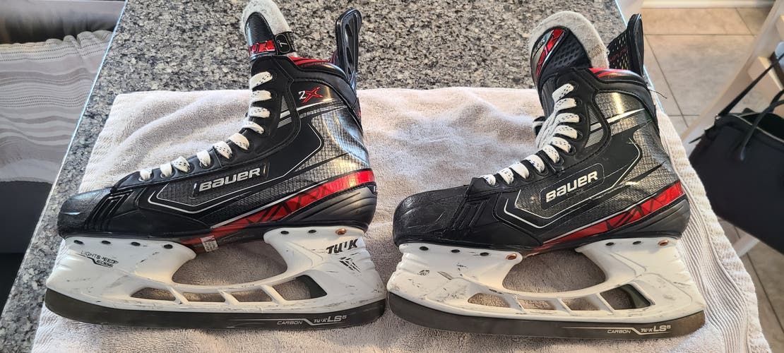 Used Senior Bauer Vapor 2X Hockey Skates Regular Width 7D