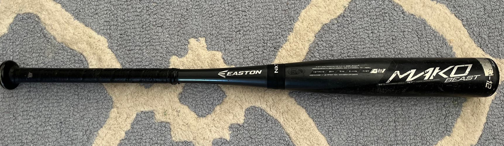 Used  Easton USSSA Certified Composite 16 oz 28" Mako Beast Bat