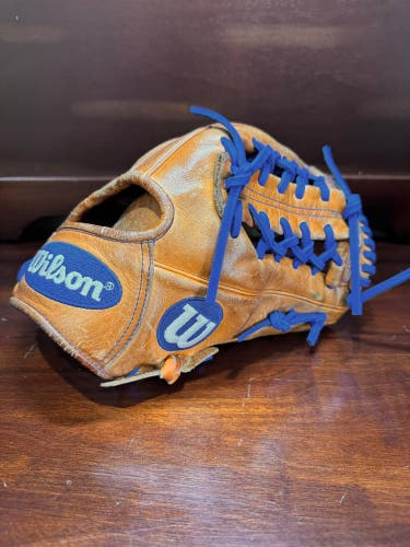 Wilson A2000 11.5” Baseball Glove