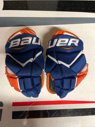 Used  Bauer 11"  Vapor X800 Gloves