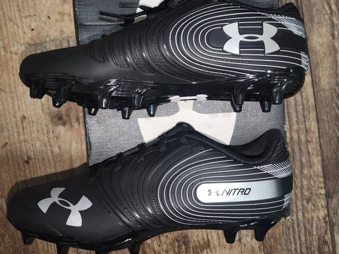 Brand new Men's size 6.5 Under Armour Nitro Low MC Football Cleats