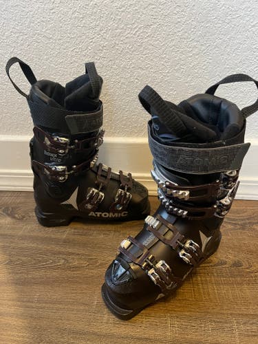 Used Women's Atomic All Mountain Hawx Ultra Ski Boots Medium Flex (Size 22/22.5, Flex 95)
