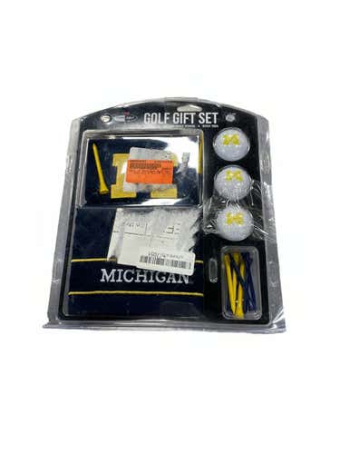Used Univ Of Michigan Golf Set Golf Accessories