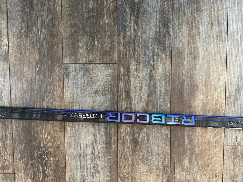 Senior CCM Right Handed P88 RibCor Trigger 7 Pro Hockey Stick 75 Flex