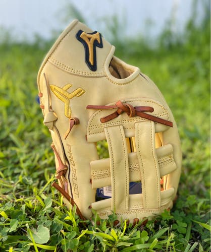 Mizuno Pro Select baseball glove